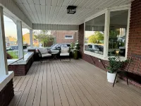 Beachfront Home on Lake Michigan beach. Spectacular sunsets, walk to downtown. - 4-Star