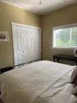 The Guesthouse - on 3.5 acres in Corvallis, MT