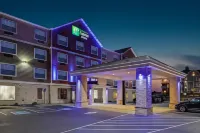 Holiday Inn Express & Suites SEASIDE-CONVENTION CENTER by IHG