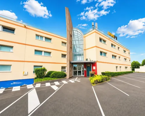 Hôtel F1 Reims Tinqueux Hotele w: Tinqueux