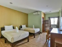 Boonme Heritage Hotels near Wat Chulamani