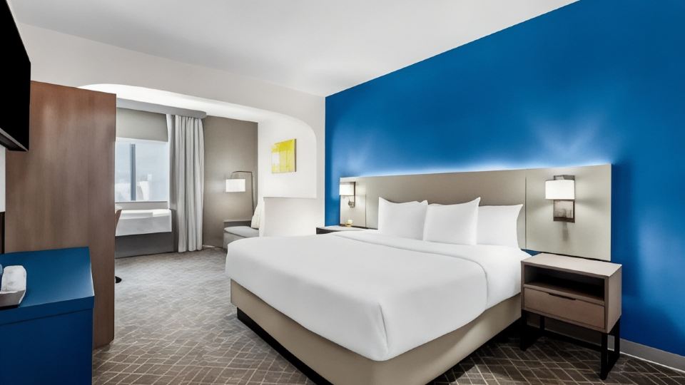 Comfort Suites Denver North - Westminster