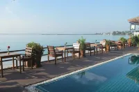 โรงแรมเดอะลอร์ดเนลสัน บ้านฉาง - ติดทะเล
