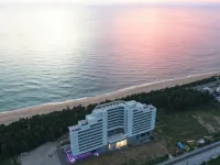 江陵皮納特拉貝爾公寓 安木海灘（Anmok Beach）附近的飯店