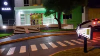 Hotel 56 Avenue Plaza - parking