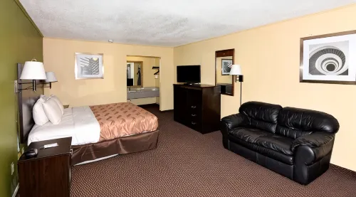 Rodeway Inn Harbison Area - parking