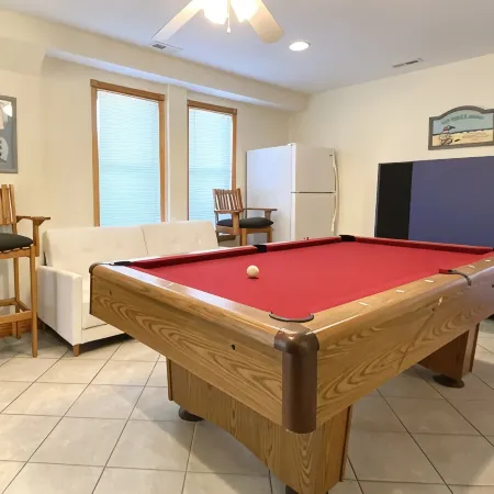 Ohp, Sleeps 12, Walk to Beach, Hot Tub, Pool, Game Room, Family-Friendly