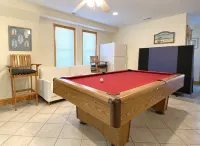 Ohp, Sleeps 12, Walk to Beach, Hot Tub, Pool, Game Room, Family-Friendly - Bungalows