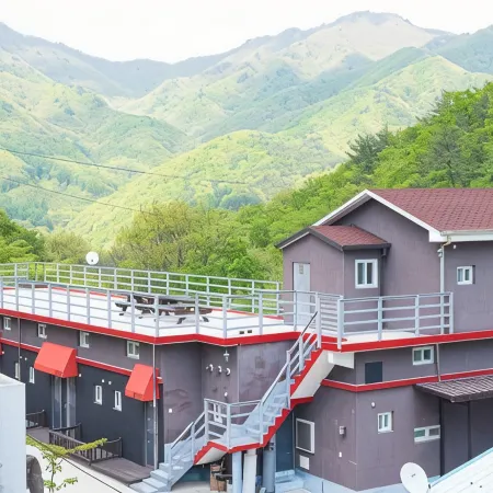 Geochang Namdeok Heritage Ice 2 Pension