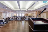 Grand Hotel & Conference Centre Calgary Airport, an Ascend Collection Hotel