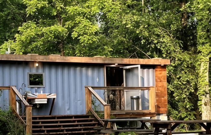 Enchanting Glamping Tent on Lake Cumberland