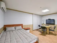 Yangsan Happy Valley Pension Hotels near Paraeso Falls