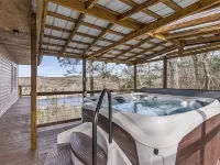 Lakefront Access with Tiki Bar, Hot Tub, Kayaks, and Stand Up Paddleboards - Boutique