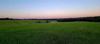Farmhome on 80 acres, Fire Pit, Close to UCM, Whiteman AFB, Kansas City, Pets OK - Boutique