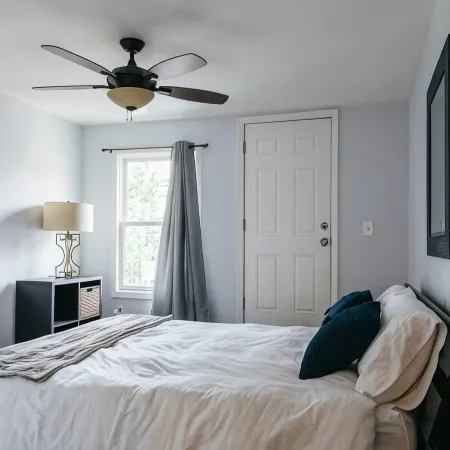 Balt-Amore! Spacious 4 bedroom that sleeps 10 comfortably