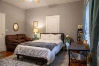 The Shabby Chic Studio - Cute 1-Bedroom Close to UNC! - 무료 와이파이