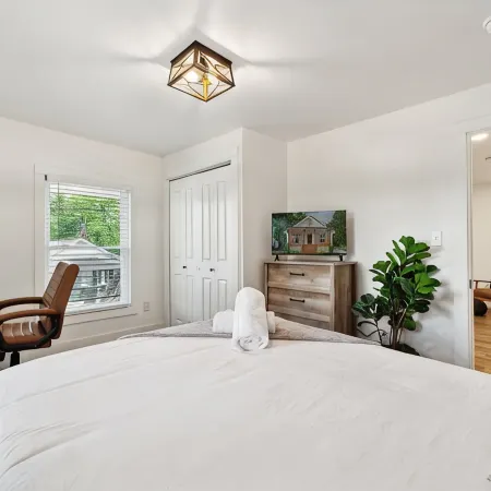 Country Chic Retreat Near Downtown Concord