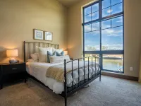 Upscale Lakeview Condo in Downtown Sandpoint Hotels in Sandpoint
