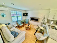 Cozy, Relaxing, Center City Retreat with Private Rooftop Deck! - 4-نجوم