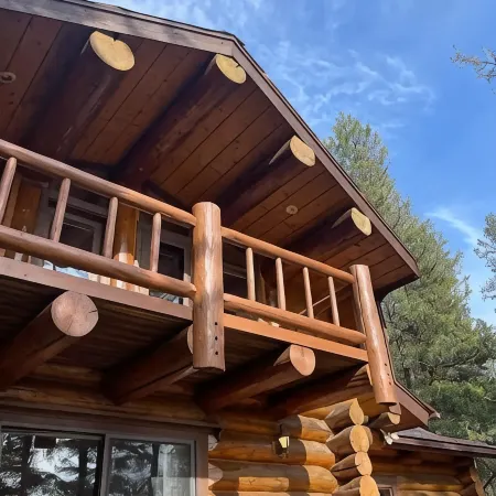 Living Well Lodge with Panoramic Views