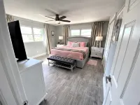 Owners Featured on Hgtv- Private Terrace - Private Beach Path - Mid Island Luxry - Bungalows