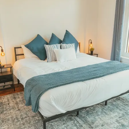 Large Condo in the heart of GR