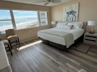 Beach Front Condo - Melbourne/Satellite Beach Cocoa Beach 2 Bd/ 2 Bath, Pool - Wifi