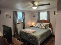 Relaxing, Peaceful 1-bedroom Pet- Friendly Apartment - Wifi