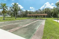 Long Stays Welcome ~ Pet Friendly - balcony
