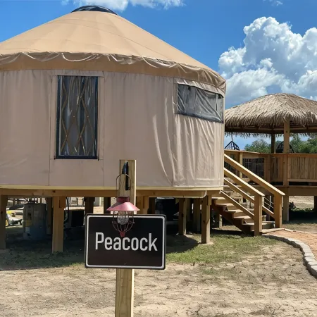 Peacock/River Yurt Village/Couples Yurt/Hot Tub/Close to Town!