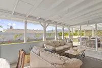 Charming 5 bedroom with a putting green - WiFi