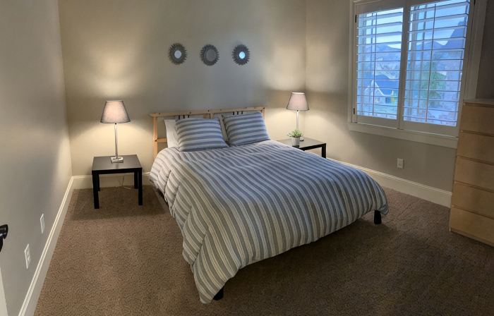 Bright & Beautiful 3 Bedroom Basement Apartment