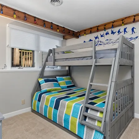 Wintergreen Condo -Steps to Ski and restaurants