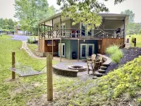 Unique Hexagon Cottage Atop Marina · Boat Parking · 3 En Suite Baths · Pets Okay - Wi-Fi