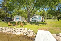 Cozy Lake Latoka Cabin with Loft - Alphydda