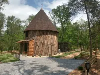 Whimsical Hobbit House in the Shenandoah Virginia "Shire" - 4 stjerner