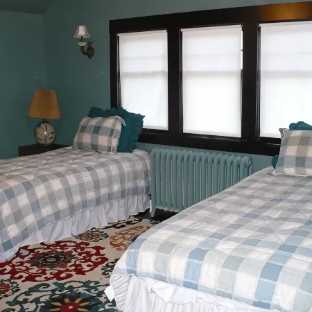 BEAUTIFUL MOUNTAIN HOME  RETREAT, SILVER MOUNTAIN IDAHO - Sleeps 8
