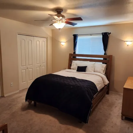 Quiet charming 3-bedroom house in central Cortez with WiFi and central air.