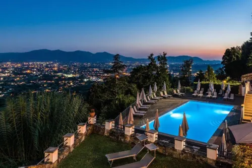 Tenuta Guinigi Antico Borgo di Matraia - Exclusive Holidays Apartments & Pool - Pools