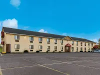 Econo Lodge Inn & Suites Yankton - 2-Star
