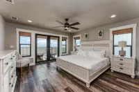 New Windmark Phase 1 home on the beach with amazing views. - 4성급