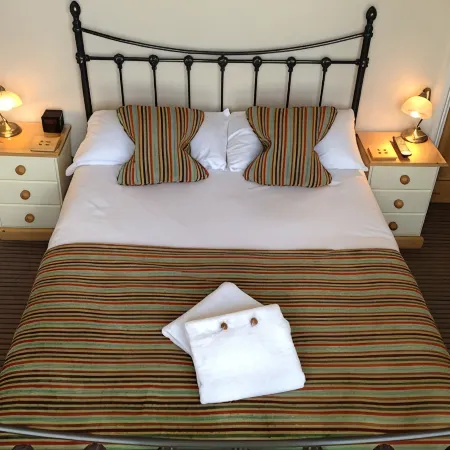 Devonshire House Hotels in Bath