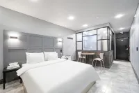 Nonsan Gomusin Hotel Drive IN - 2-Star