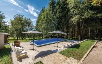 Guest House Sara Latin - piscina