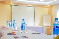 Kiandani Hotel - parking