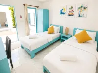 Ocean Blue Lagoon Maldives - Beach