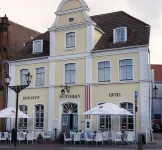 魯特豪斯維斯馬飯店 Heiligen-Geist-Kirche Wismar附近的飯店