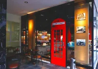 Hadi Park Karangpilang 호텔