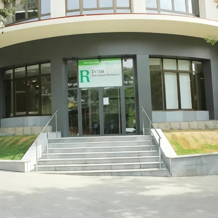 Residencia Universitaria Resa Barcelona Diagonal Отели рядом с достопримечательностью «Голубой трамвай»