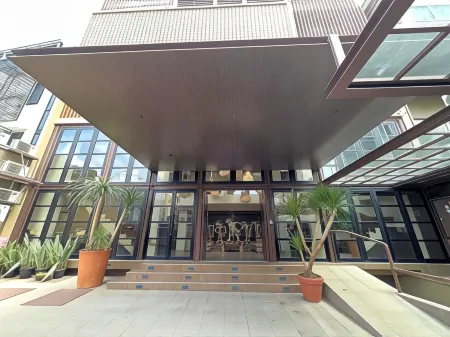 Choska Residence